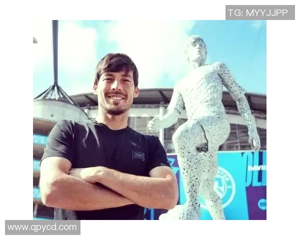 银幕上的绿茵传奇：那些在电影中闪耀的足球明星们